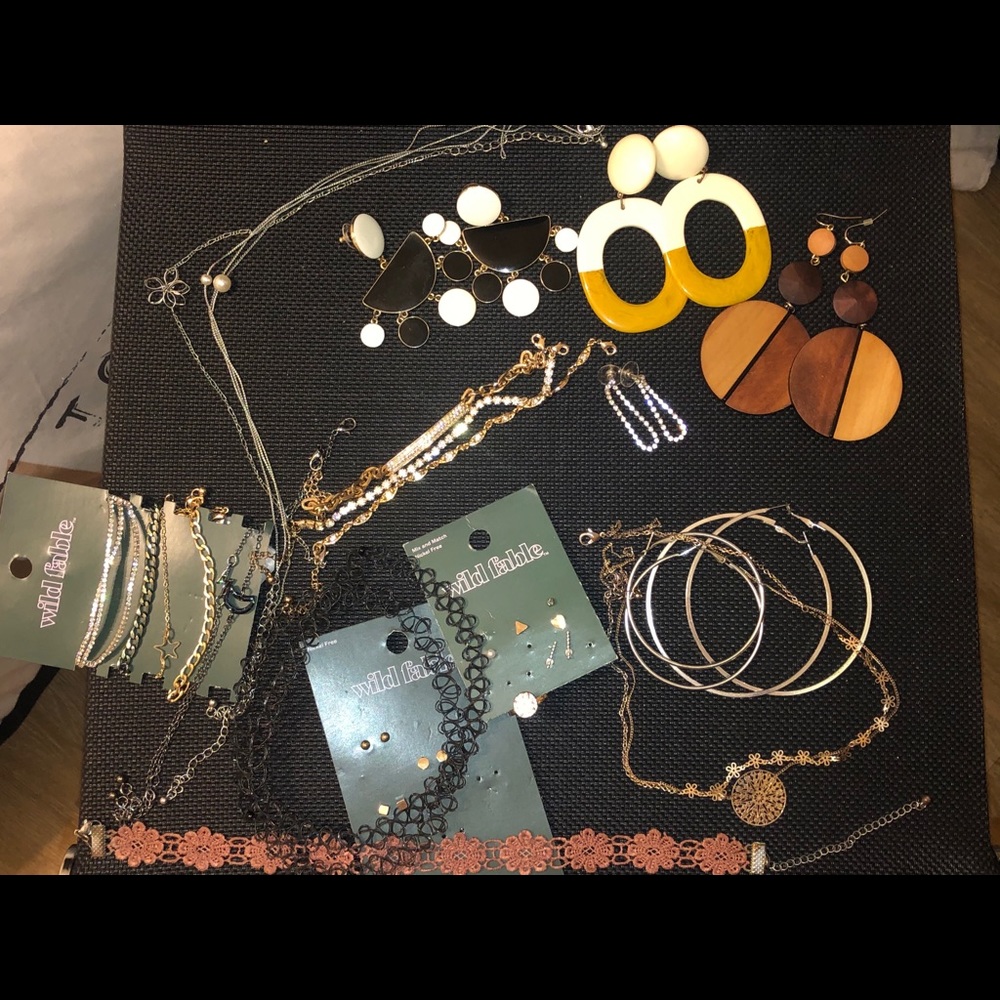Assorted Jewelry